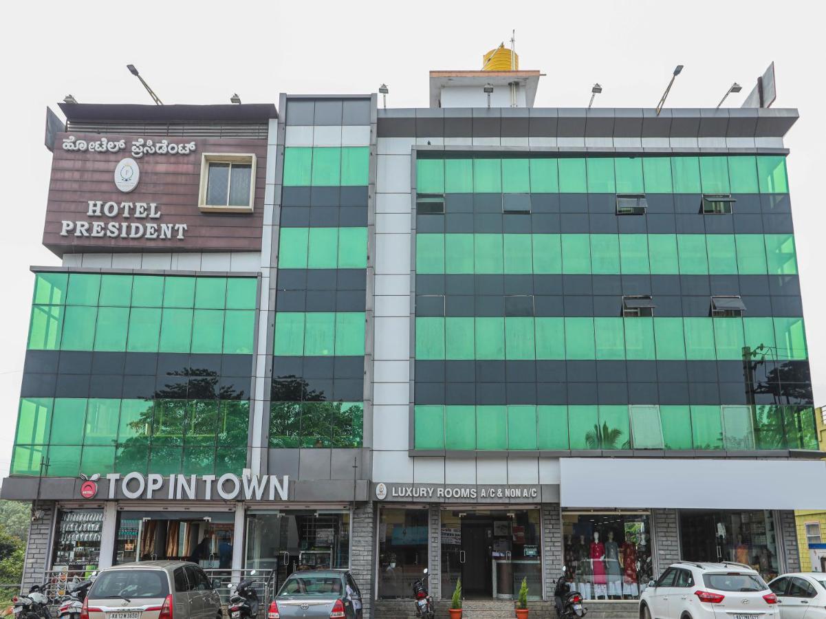 Capital O 84002 Hotel Top In Town President Kushālnagar Exteriör bild